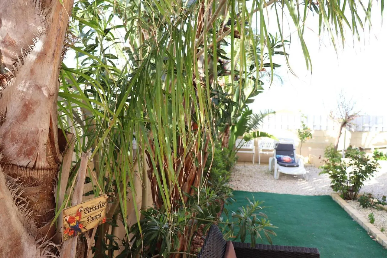 Garden Art Apartment Perivolia